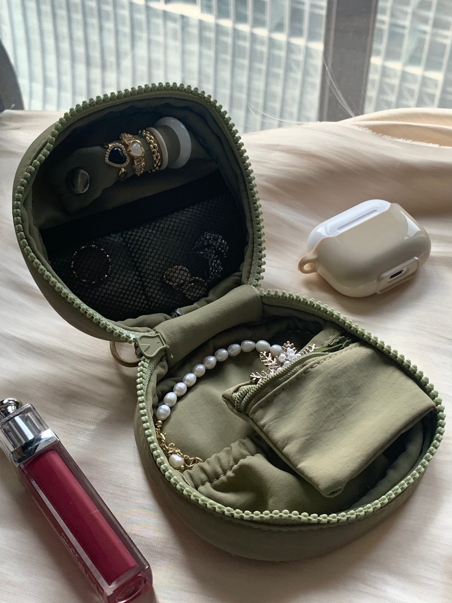 Travel Essential Grass Green Jewelry Pouch