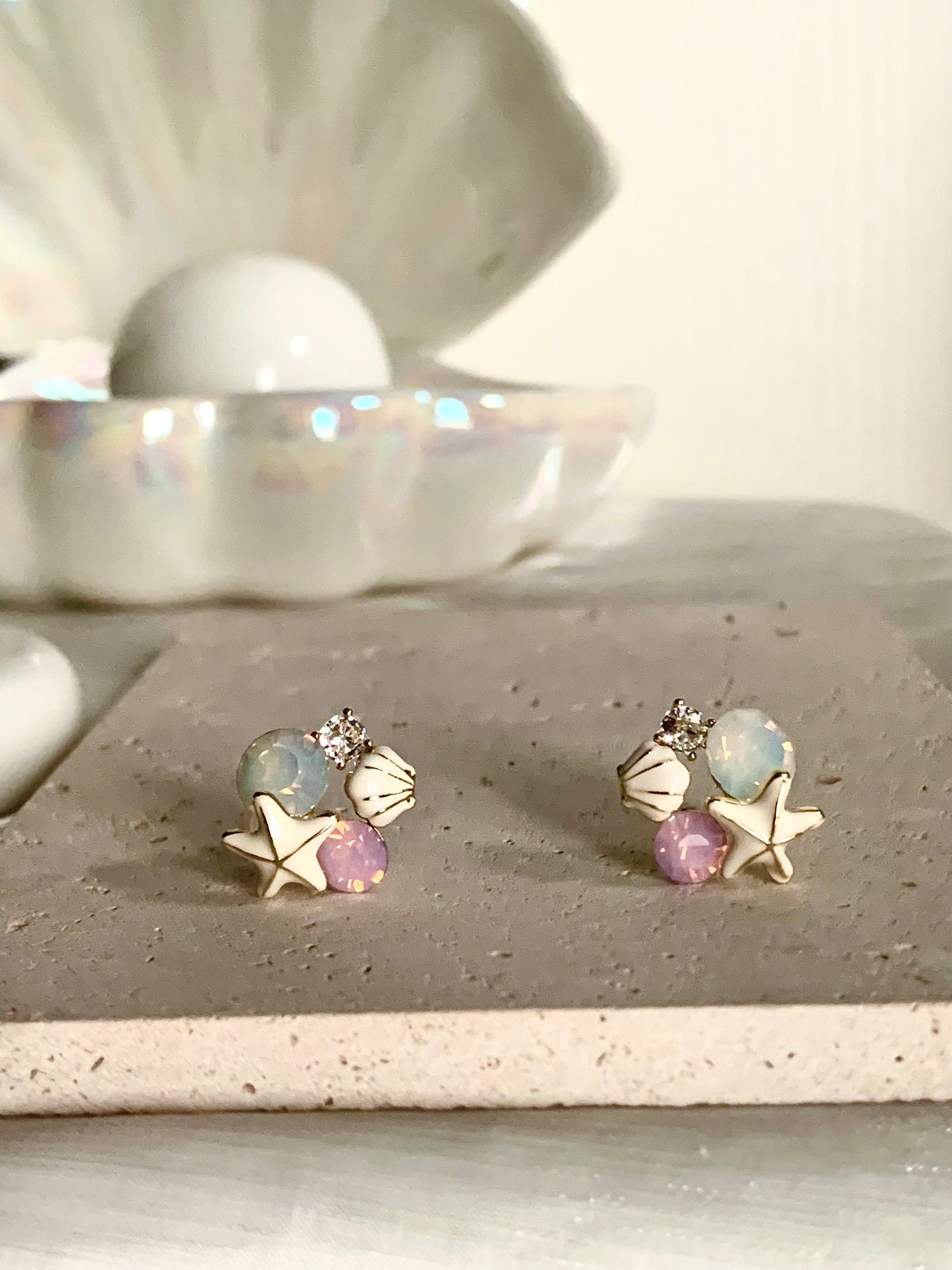 Joy Power Tidal Charm Starfish Earrings