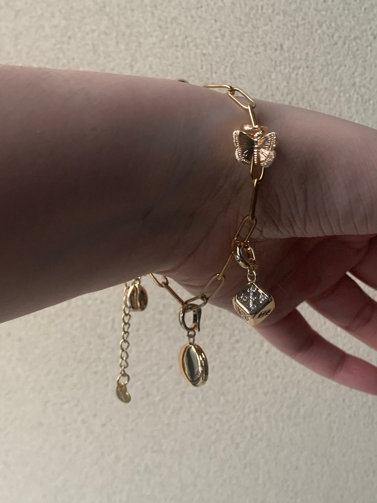 سوار "أنا" المخصص من Alchemy Charm (6 تعويذات)