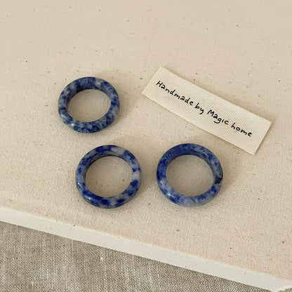 Blue Lace Agate Ring: A gentle blue ring that promotes calmness and relaxation.