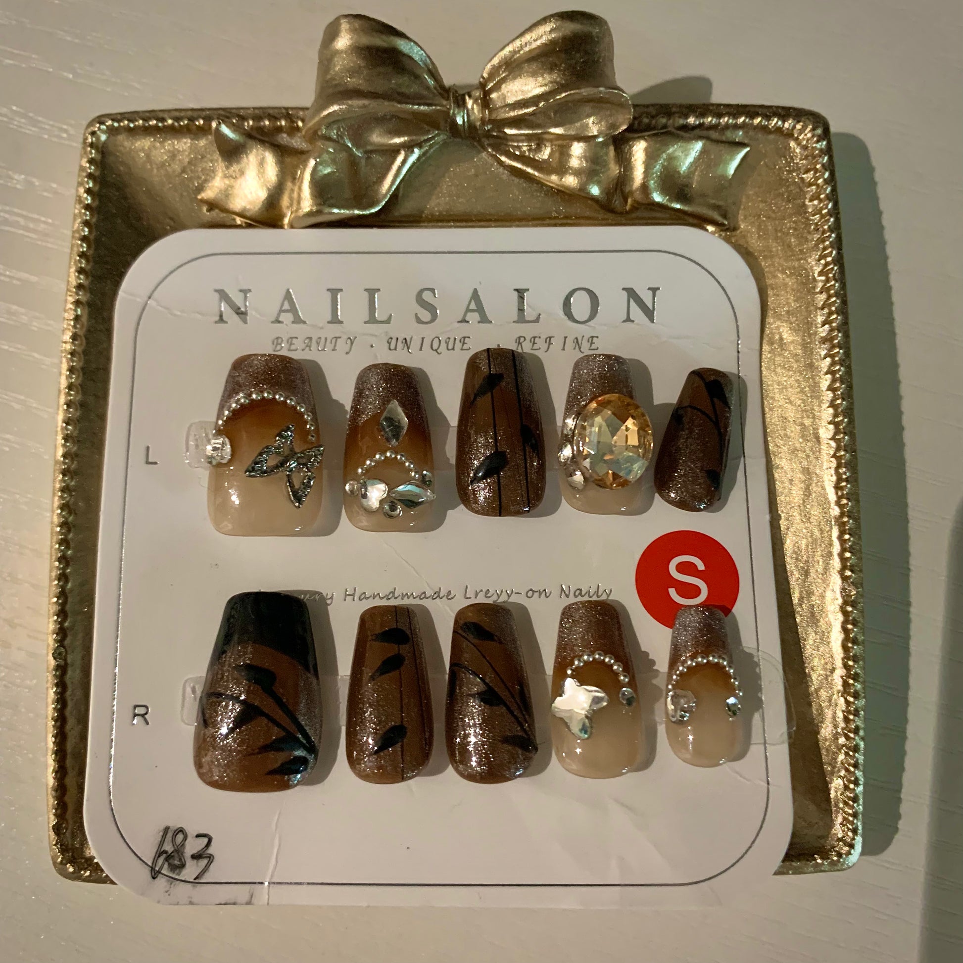 Glamorous Milard Gem Press On Nails from Harmony Power, perfect for a chic look.